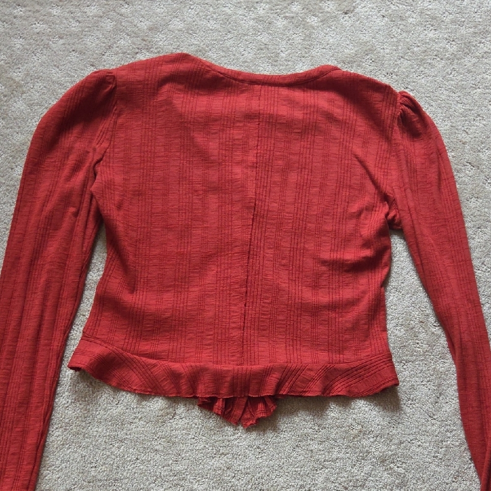 Pilcro Rust Red Ribbed Button-Front Ruffle Hem Top - Picture 4 of 4